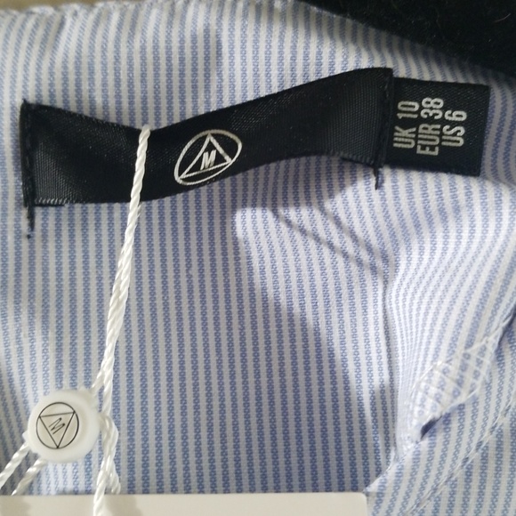 MISSGUIDED Pierced Crop Blouse - Picture 3 of 4